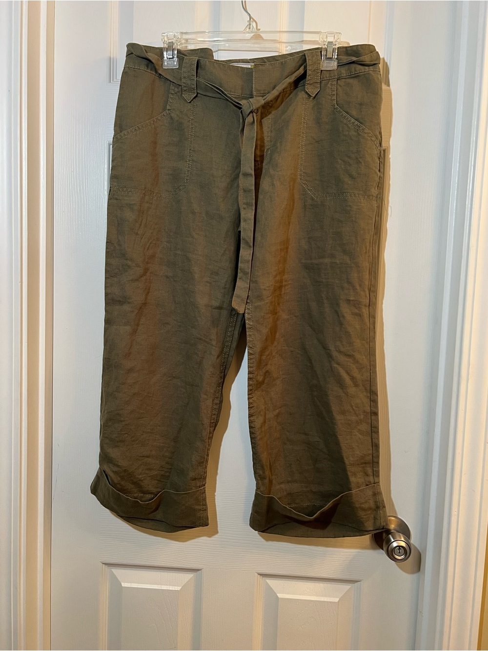 🦋 Old Navy Olive Cropped linen low waist Tie-Waist Capris size 12